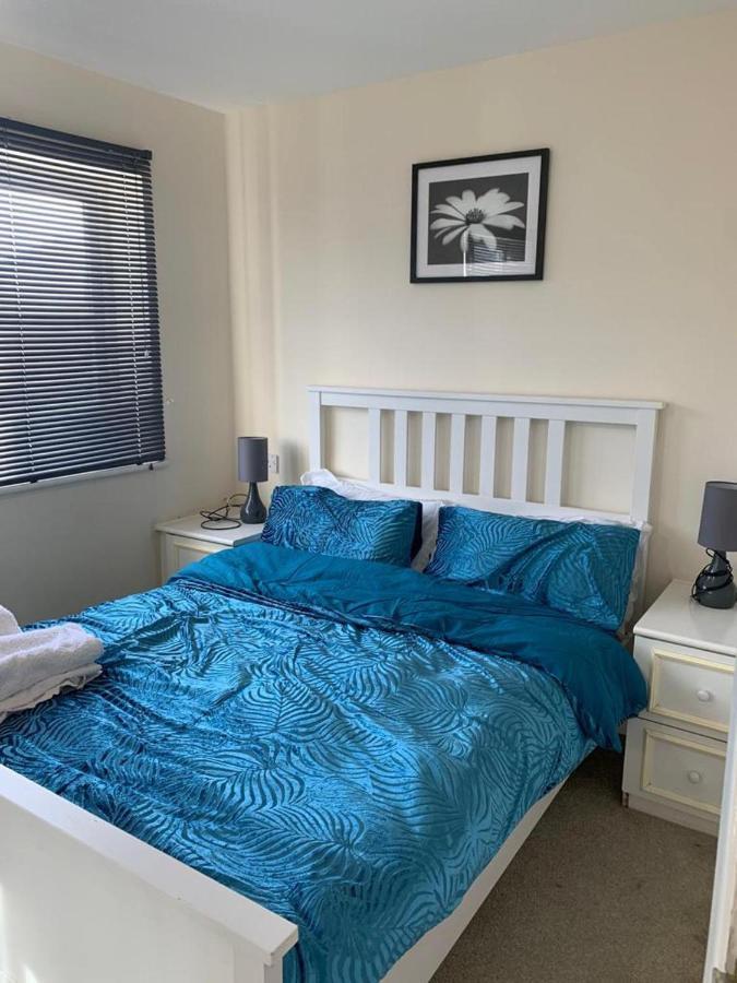 Charming 2-Bed House In London Villa Exteriör bild